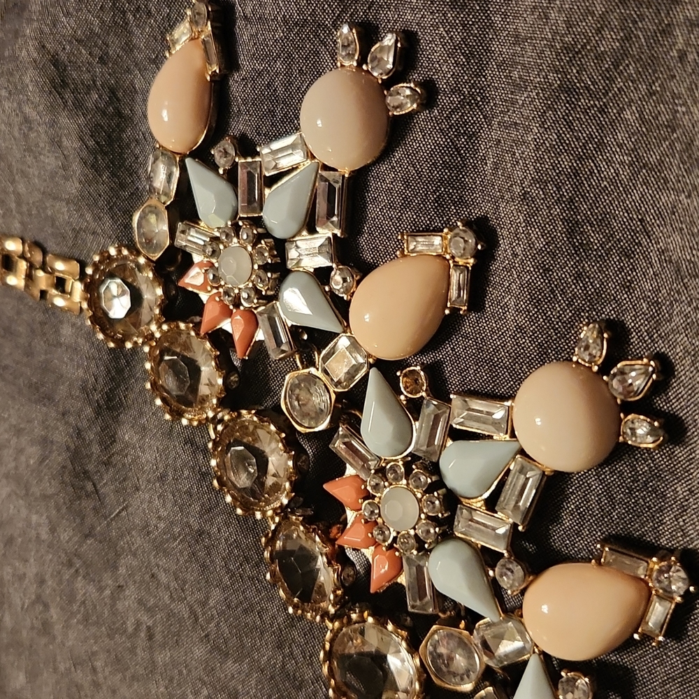 Jewelry - Picture 7 of 7